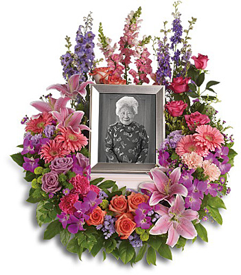 In Memoriam Wreath from Scott's House of Flowers in Lawton, OK